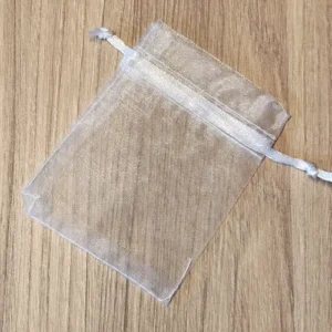 White organza gift bag (7cm x 9cm)