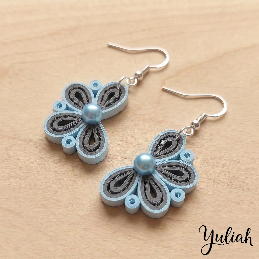 Twin Breeze Grey Blue Floral Dangle Earrings 2